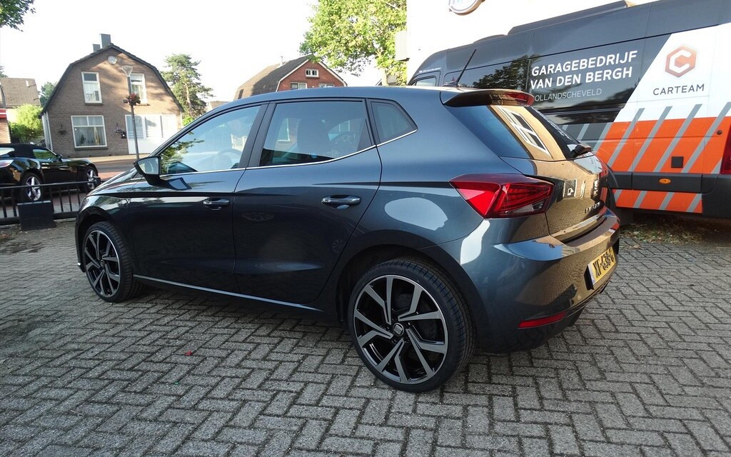 Carteam Garagebedrijf Van Den Bergh